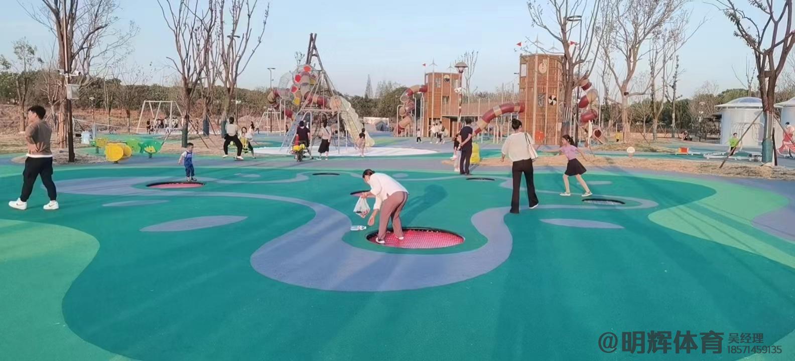 泉州公园跑道是用什么材料做成的